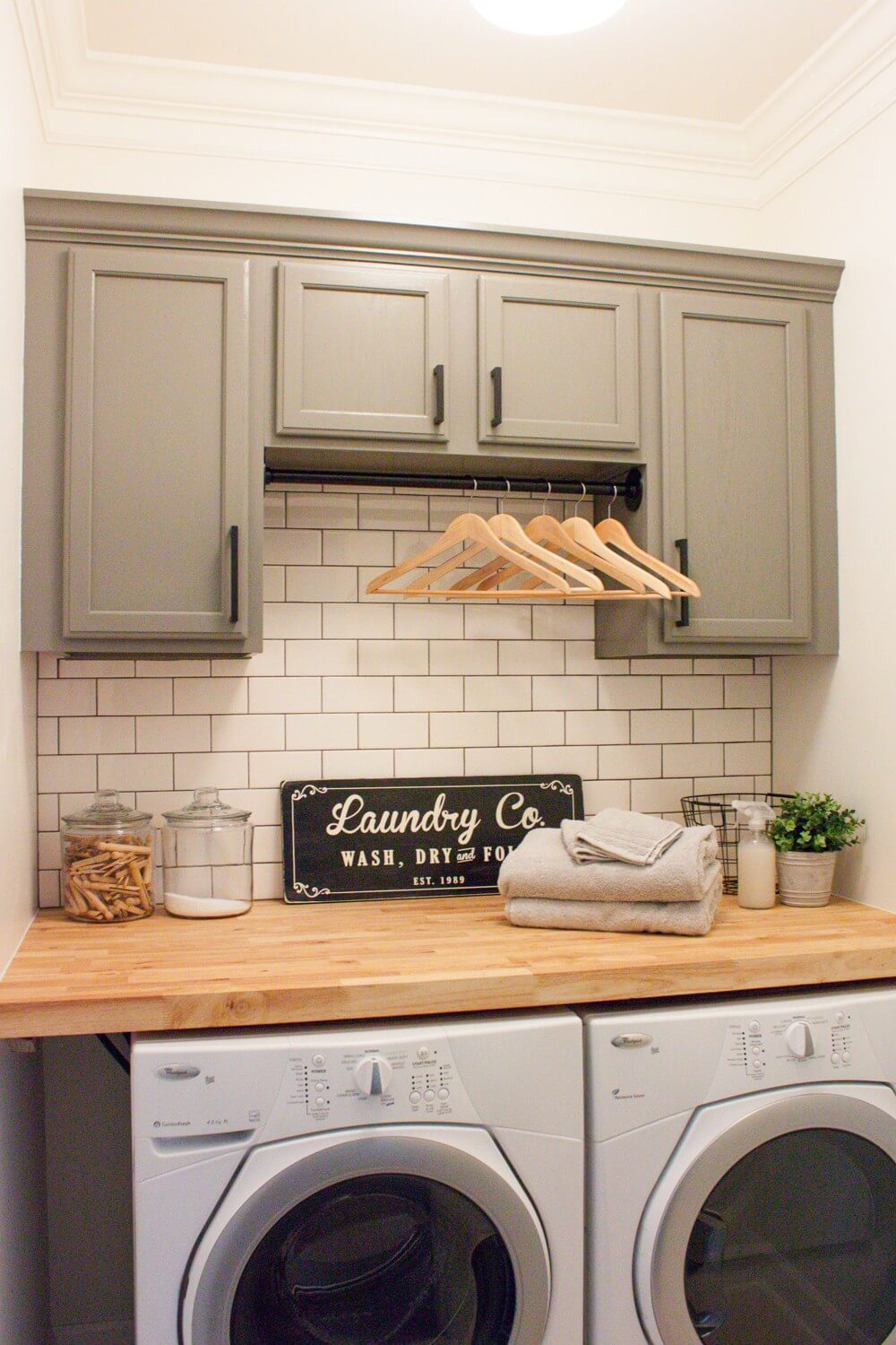 28 Best Small Laundry Room Design Ideas For 2021 inside Unexpected Design Moves That Perfect Your Laundry Experience