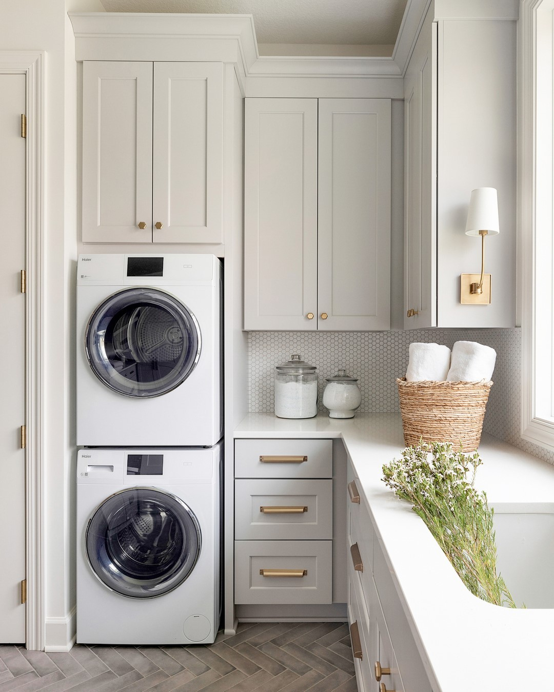 28 Laundry Room Ideas You'll Love - Decoholic in Laundry Room