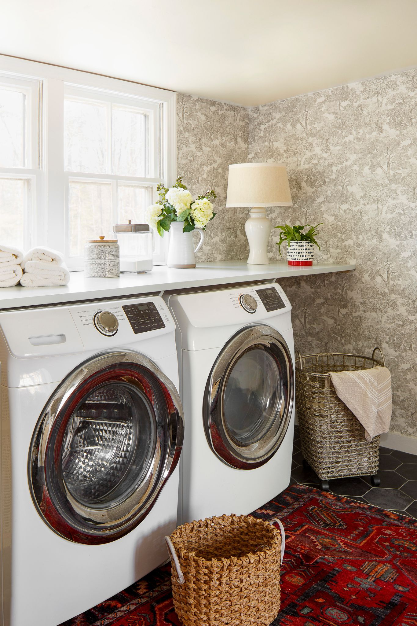 41 Laundry Room Ideas That Are Anything But Boring | Architectural Digest with Dos and Don'ts for a Sparkling Clean and Organized Laundry Room