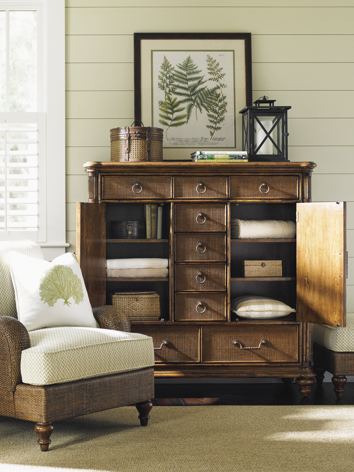 593-329 | Balencia Gentlemans Chest | Bali Hai| Lexington Furniture inside Balencia Gentlemans Chest