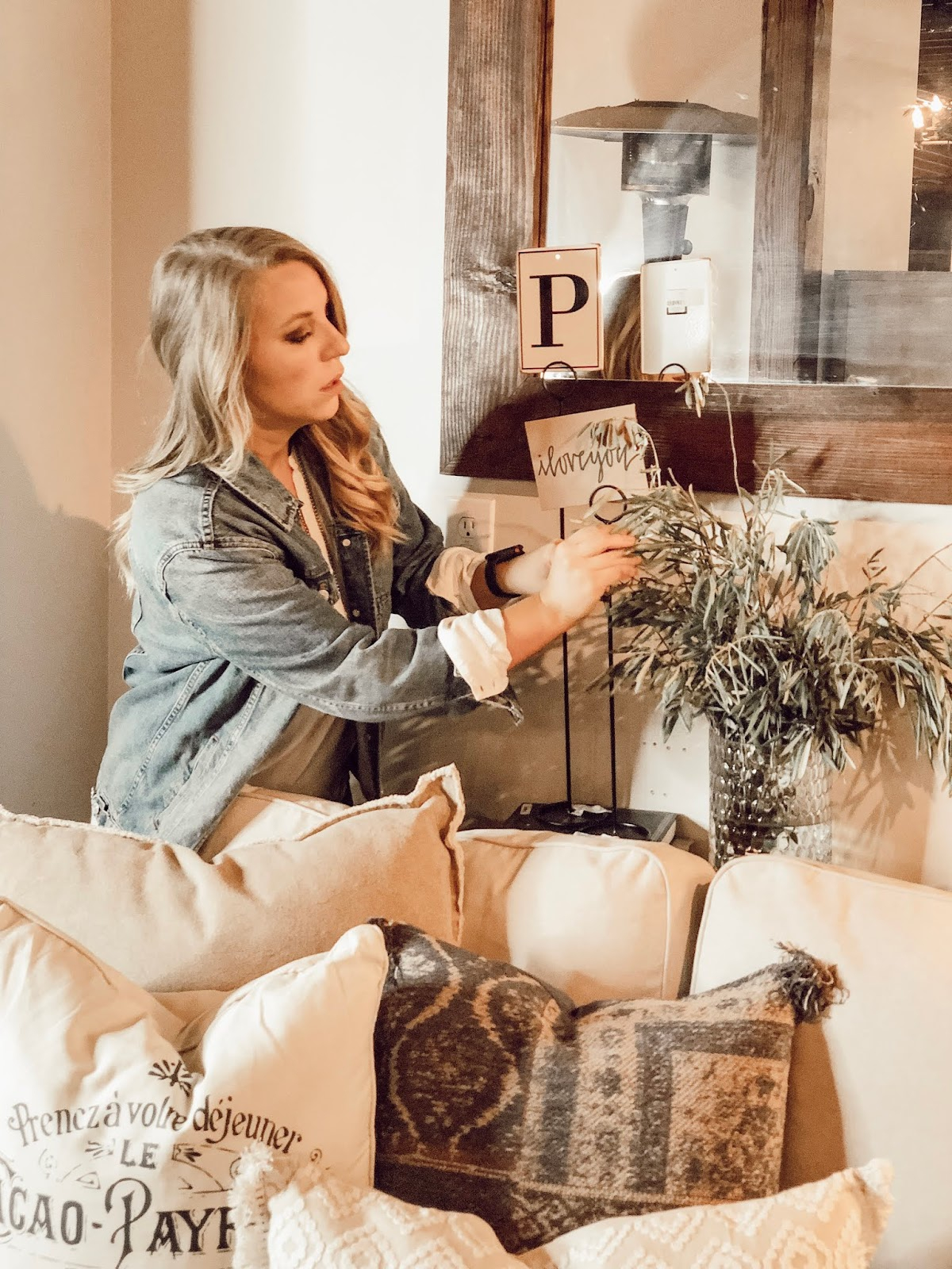 The Perfect Pillow Arrangement in The Secret Formula For Perfect Pillow Arrangements