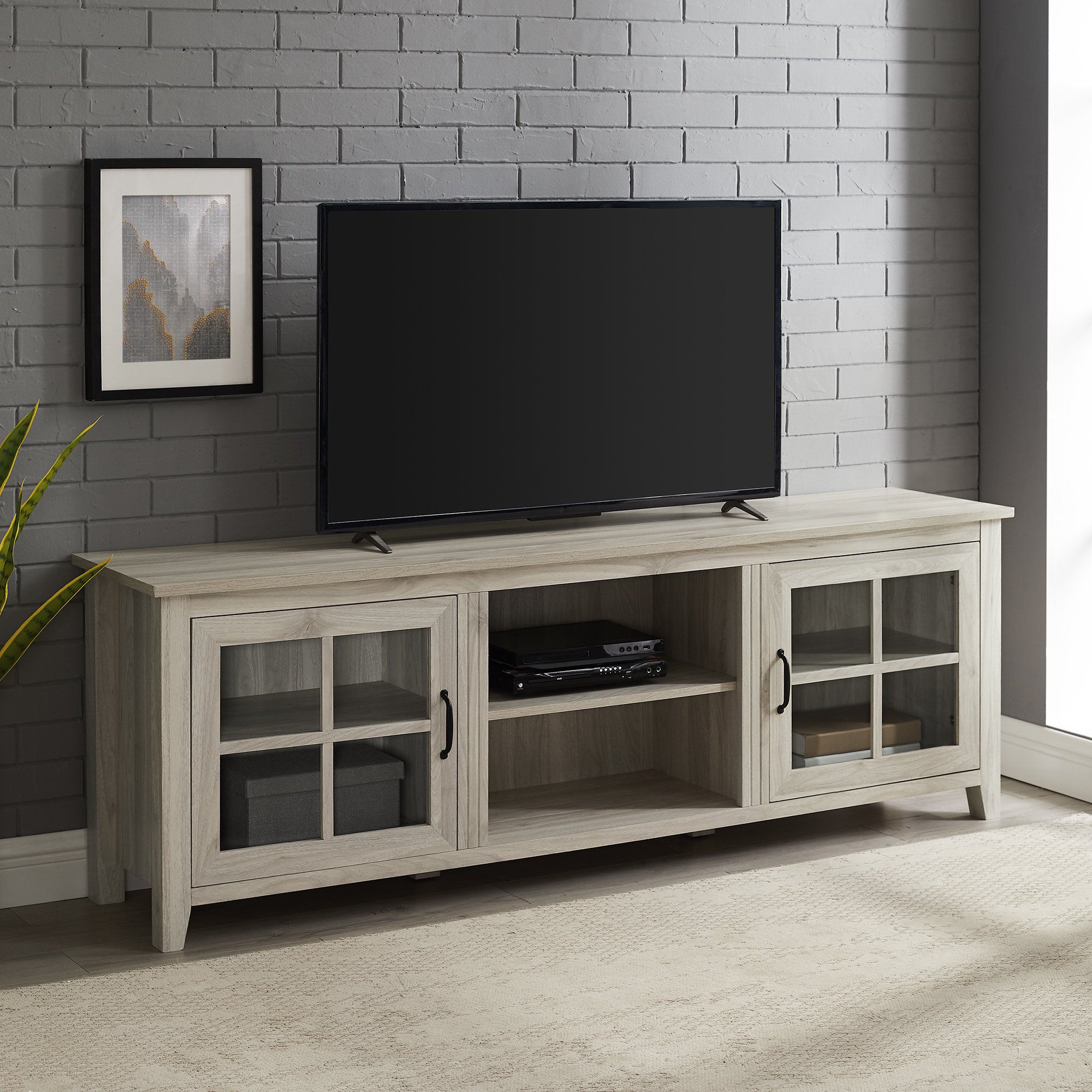 Beyond the Basics: Mastering Glass Doors and Open Shelf Integration in Contemporary Spaces