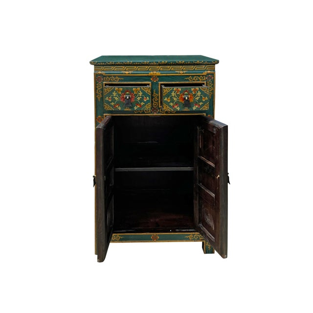 Comparing Traditional and Contemporary Designs in Tibetan Floral Furniture