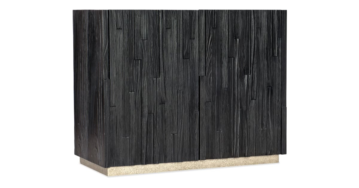 The Artisan Craftsmanship Behind Hooker’s 6033-85004-99 Piece