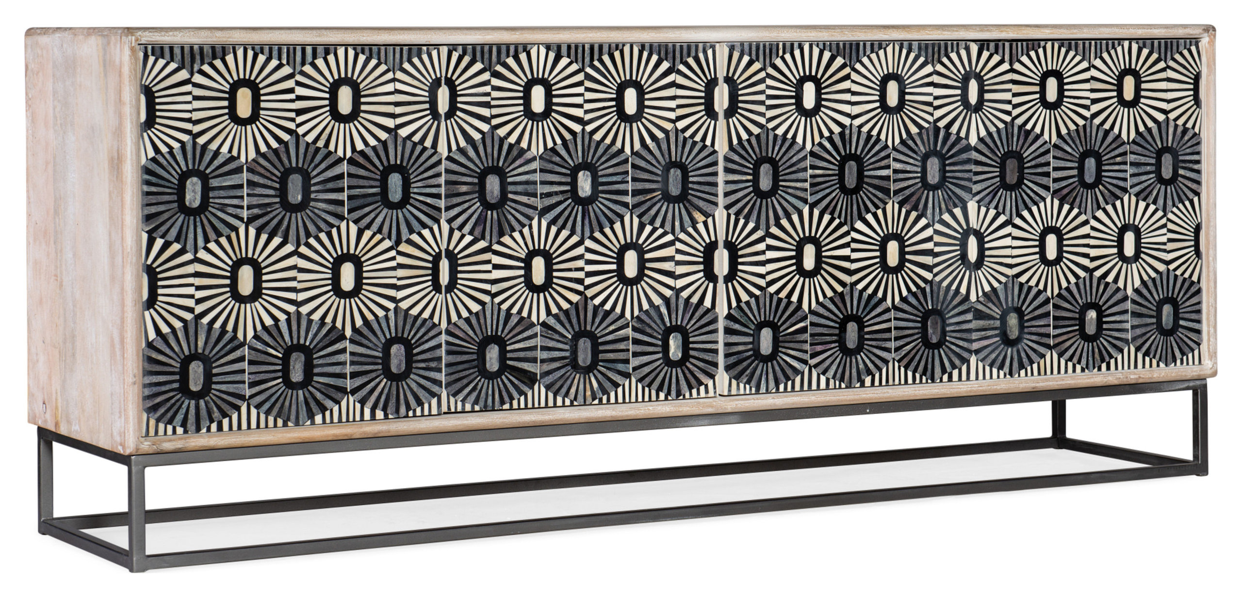 Comparing quality materials in contemporary accent furniture pieces