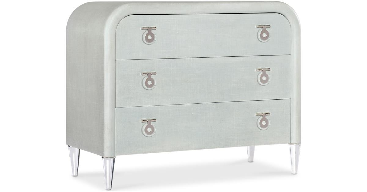 Exploring the Storage Solutions in Hooker’s 628-50205 3 Drawer Dresser